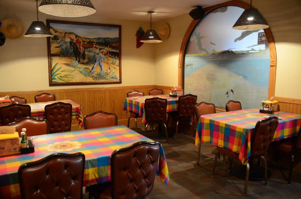 Los Aztecas | restaurant | 2700 Dodge St, Dubuque, IA 52003, USA | 5635840212 OR +1 563-584-0212