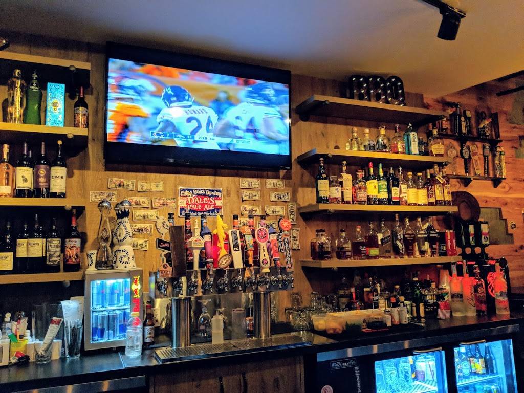 Board & Barrel | restaurant | 218 S Washington St, Naperville, IL 60540, USA | 6309493900 OR +1 630-949-3900