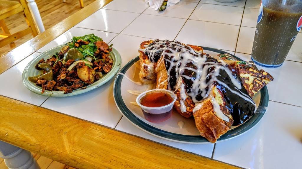 Blueberries | restaurant | 4 Bowdoin Mill Island, Topsham, ME 04086, USA | 2077255100 OR +1 207-725-5100