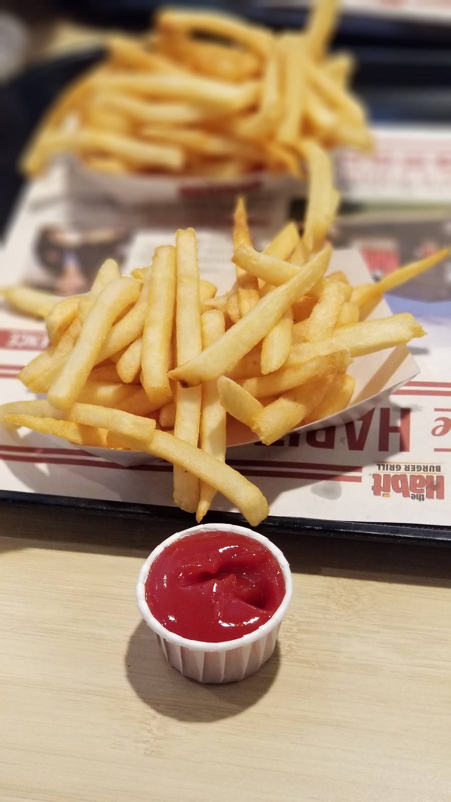 The Habit Burger Grill | meal takeaway | 17132 Ventura Blvd, Encino, CA 91316, USA | 8187836162 OR +1 818-783-6162