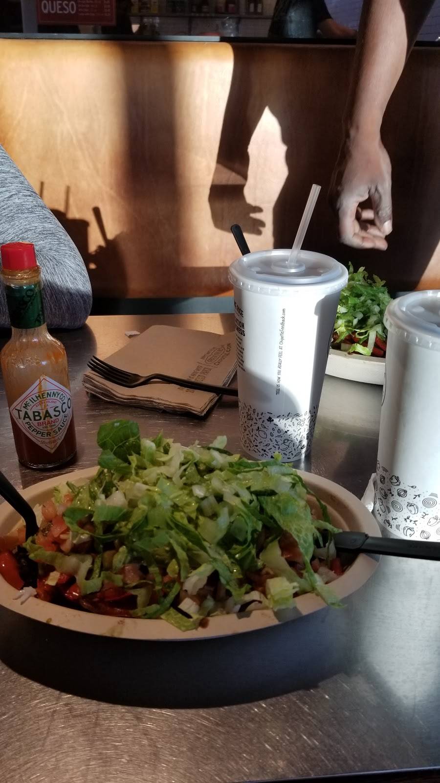 Chipotle Mexican Grill | restaurant | 8061 Dani Dr Ste 140, Fort Myers, FL 33966, USA | 2392754076 OR +1 239-275-4076