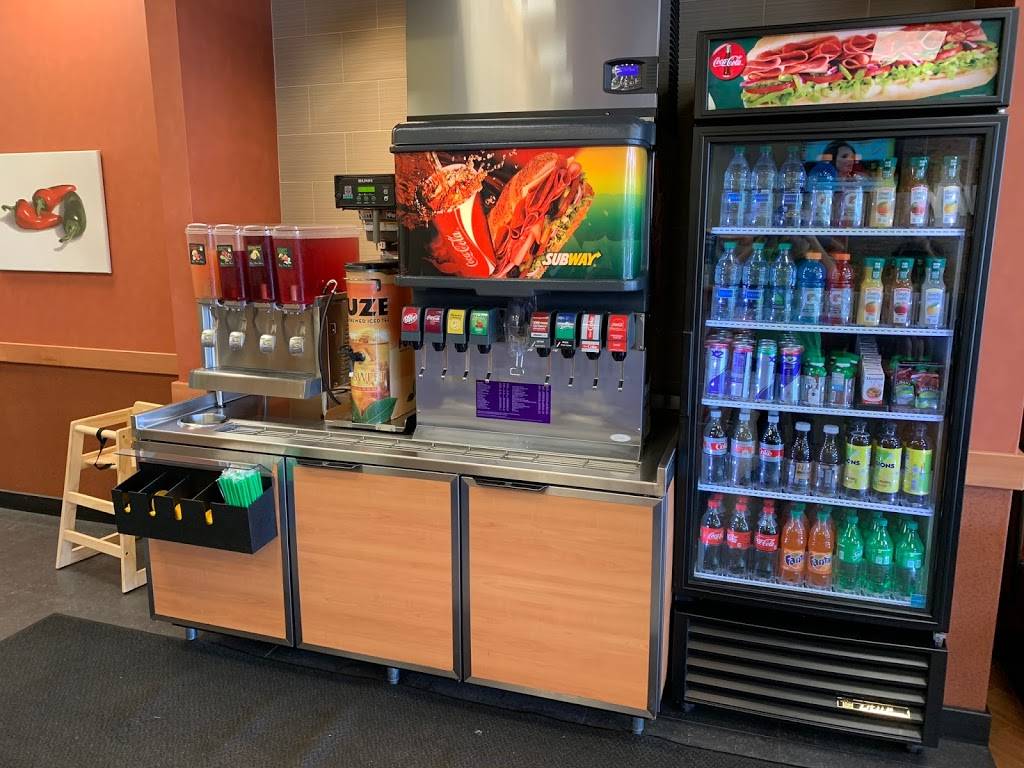 Subway | meal takeaway | 8836 W State Rd 84 Unit J-08, Davie, FL 33324, USA | 9544739699 OR +1 954-473-9699