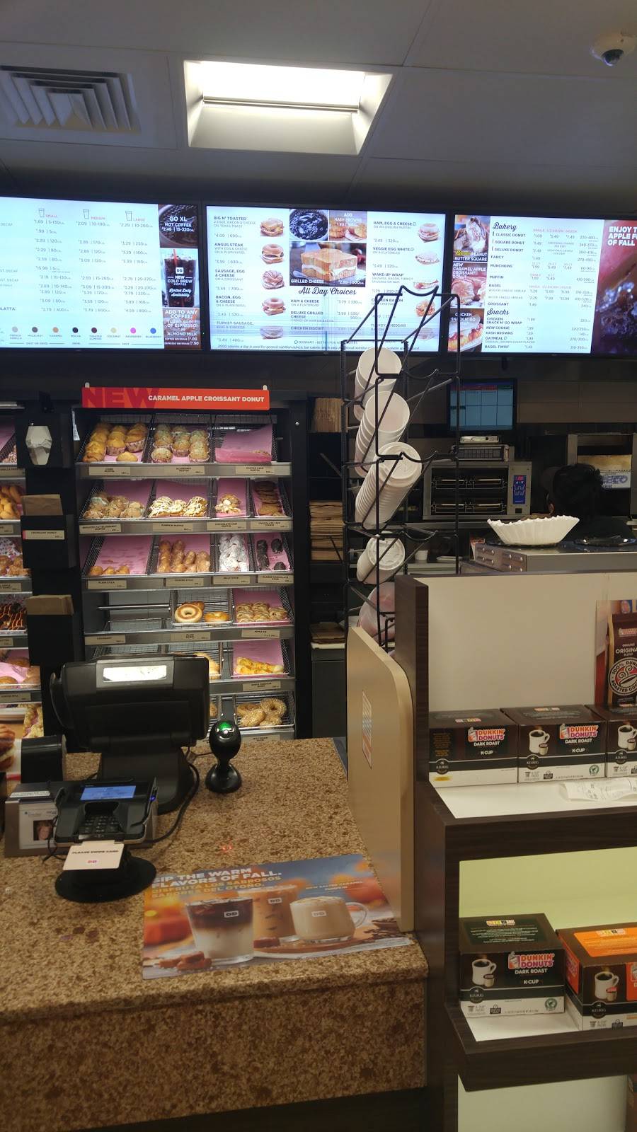 Dunkin | bakery | 13-15 Maverick Square, East Boston, MA 02128, USA | 6175692576 OR +1 617-569-2576