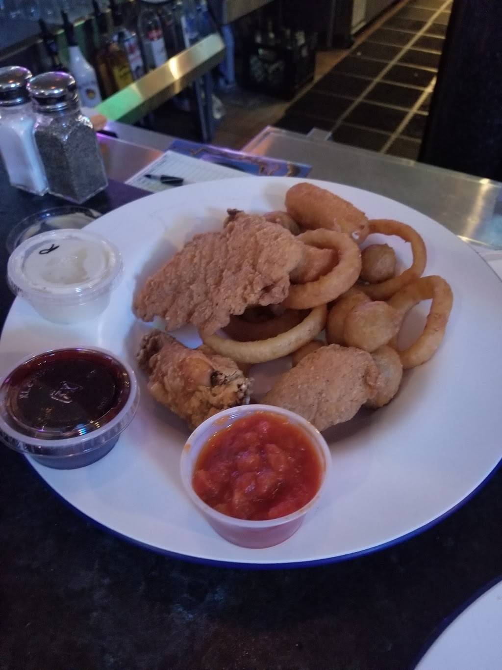 Hideout Pub & Grill | restaurant | 3435 N Kennicott Ave, Arlington Heights, IL 60004, USA | 8472556373 OR +1 847-255-6373