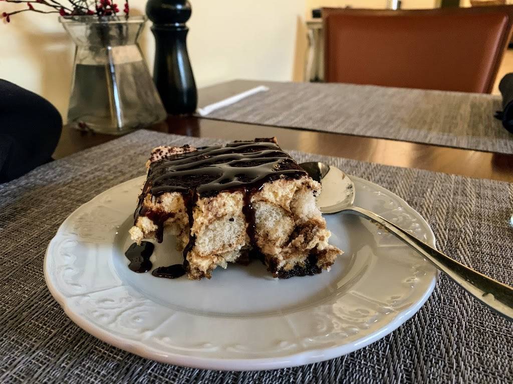 Crossroads on Main | restaurant | 118 E Main St, Lake City, SC 29560, USA | 8433942100 OR +1 843-394-2100