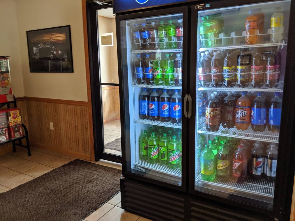 Pizza Land - LeRoy | restaurant | 131 W Main St, Le Roy, NY 14482, USA | 5857686630 OR +1 585-768-6630