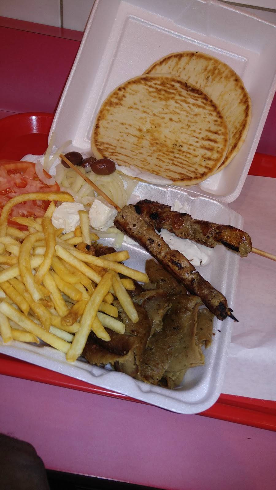 Poor Boy | restaurant | 101 Roosevelt Rd, Maywood, IL 60153, USA | 7084501100 OR +1 708-450-1100