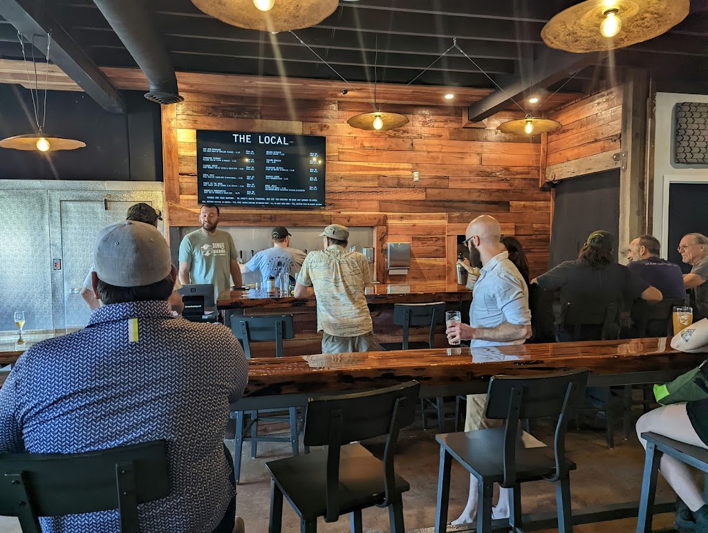 Dunloe Brewing - The Local | restaurant | 610 3rd St, Davis, CA 95616, USA | 5307615464 OR +1 530-761-5464