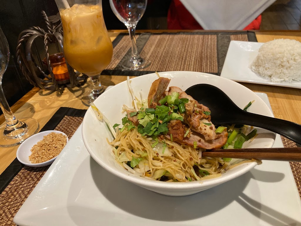 Bencharong Thai House | restaurant | 600 F St, Arcata, CA 95521, USA | 7078250900 OR +1 707-825-0900