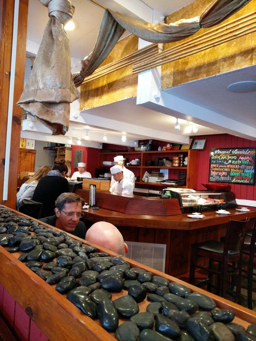 Live Sushi Bar | restaurant | 2001 17th St, San Francisco, CA 94103, USA | 4158618610 OR +1 415-861-8610