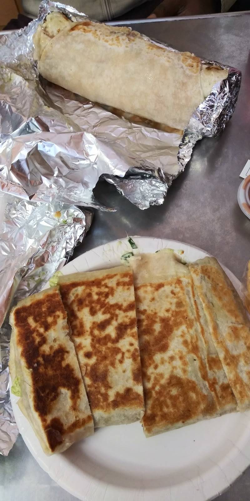 Lago Grill Taqueria | restaurant | 134 14th St, Oakland, CA 94612, USA | 5108362247 OR +1 510-836-2247