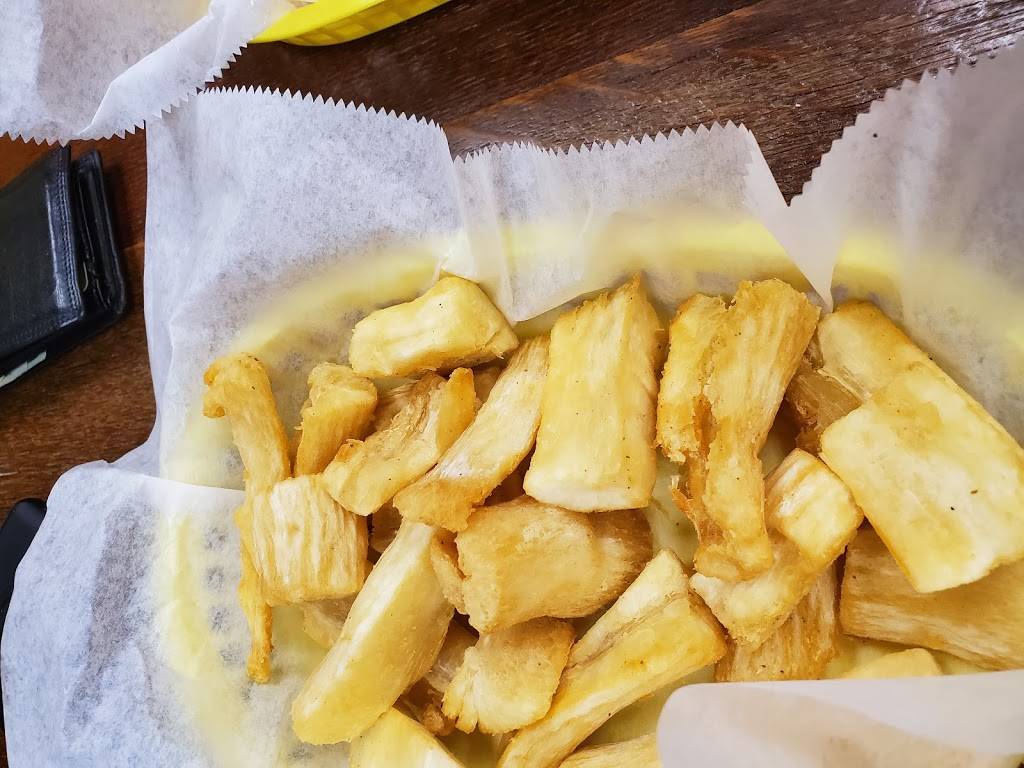 Oozie Chicken Plus | restaurant | 5624 Columbia Pike, Falls Church, VA 22041, USA | 7039983333 OR +1 703-998-3333