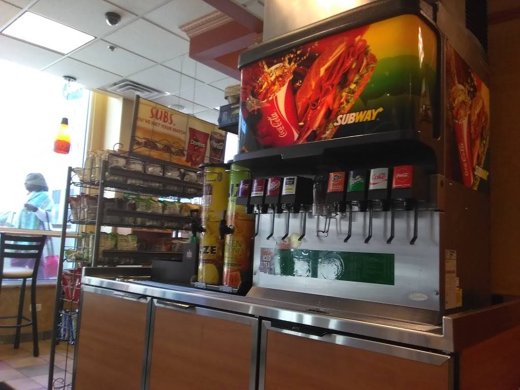Subway | restaurant | 400 North Orleans #1 South Store Orleans 400 Plaza, Chicago, IL 60610, USA | 3123210900 OR +1 312-321-0900
