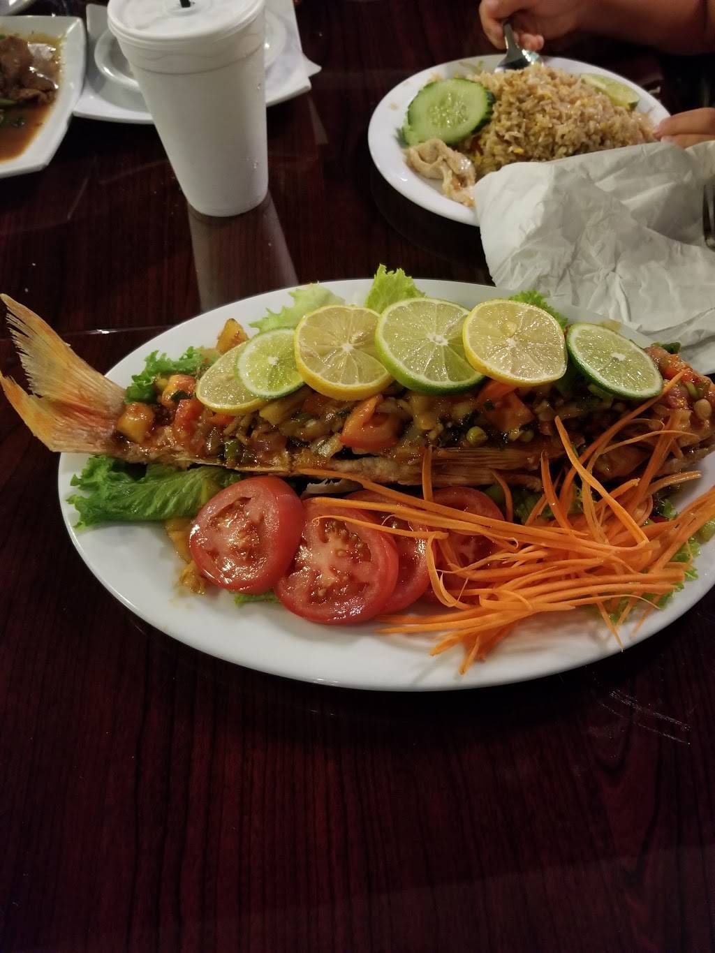 Yum Thai Restaurant III - Helotes | restaurant | 11851 Bandera Rd #123, Helotes, TX 78023, USA | 2103621726 OR +1 210-362-1726