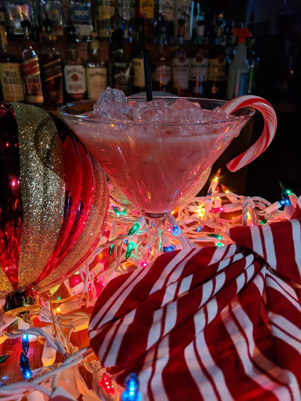 733 Bar & Grille | restaurant | 733 Chicopee St, Chicopee, MA 01013, USA | 4135352151 OR +1 413-535-2151