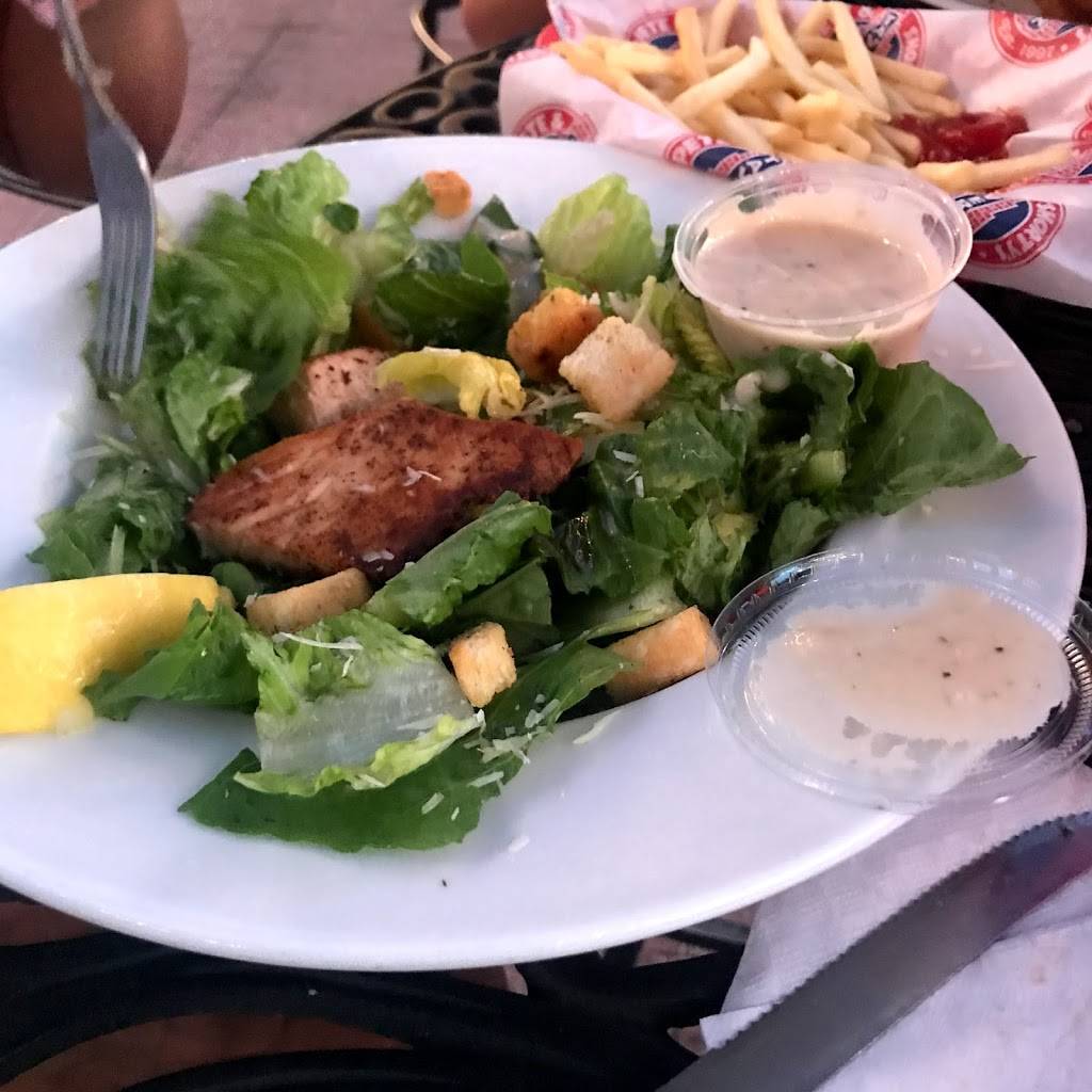 Pete & Shortys Iowa Bistro | restaurant | 2820 Gulf to Bay Blvd, Clearwater, FL 33759, USA | 7277990580 OR +1 727-799-0580