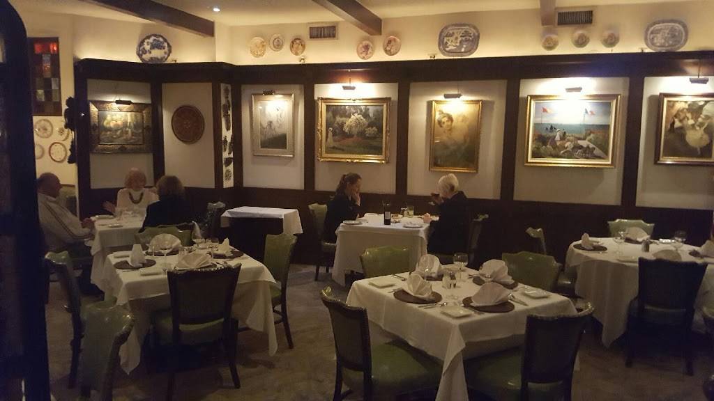 Le Petit Chateau | restaurant | 4615 Lankershim Blvd, North Hollywood, CA 91602, USA | 8187691812 OR +1 818-769-1812