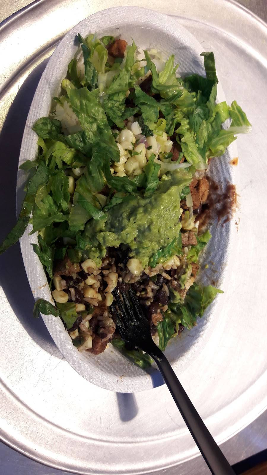 Chipotle Mexican Grill | restaurant | 2335 New Hyde Park Rd #2329, New Hyde Park, NY 11040, USA | 5166739630 OR +1 516-673-9630