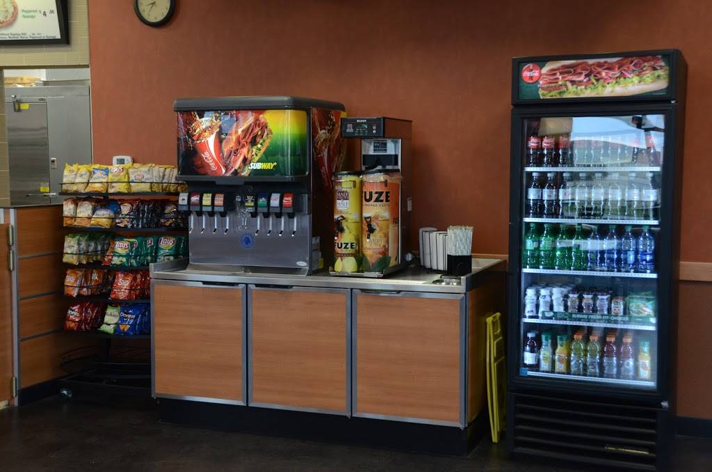 Subway Restaurants | restaurant | 1205 W Main St, Manchester, IA 52057, USA | 5639273984 OR +1 563-927-3984