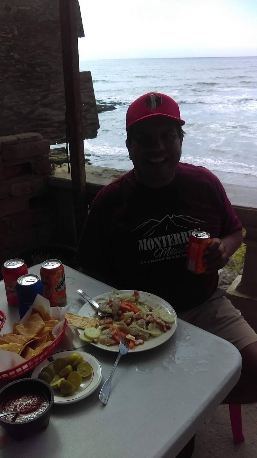Mariscos Meño | restaurant | Chapala 806, El Campito, 22740 Rosarito, B.C., Mexico | 016616140072 OR +52 661 614 0072