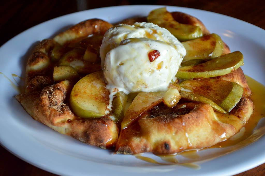 Tapped DraftHouse & Kitchen - Spring | restaurant | 20444 Kuykendahl Rd suite D, Spring, TX 77379, USA | 2817190360 OR +1 281-719-0360