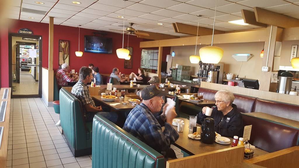 Landmark Restaurant | restaurant | 128 W Evans St, Williamsburg, IA 52361, USA | 3196682209 OR +1 319-668-2209