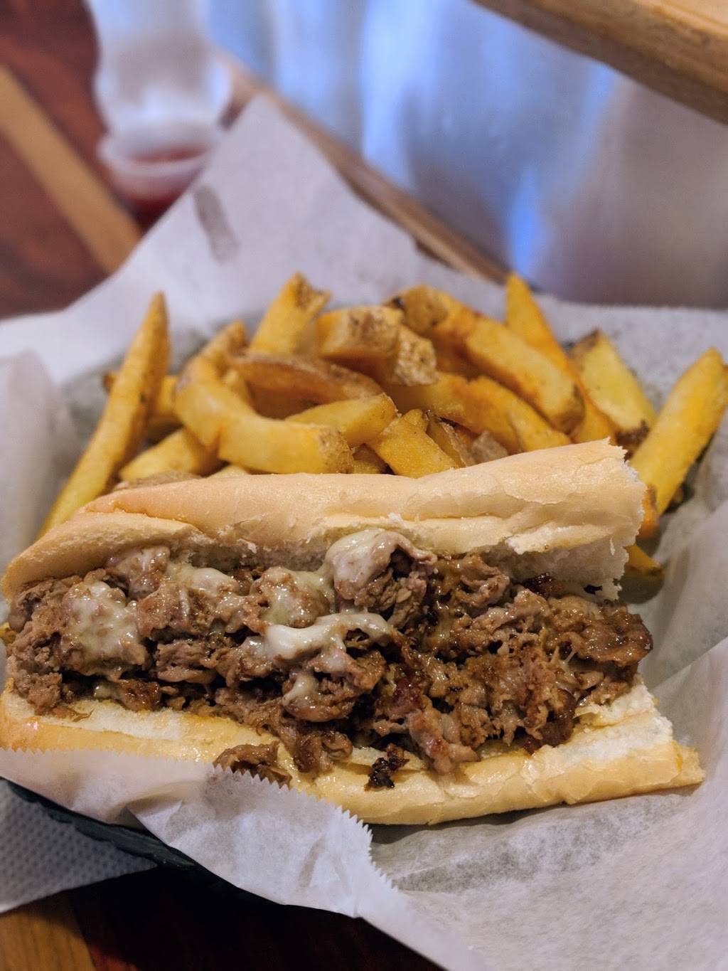 Wing-itz | restaurant | 2100 Lafayette Rd, Portsmouth, NH 03801, USA | 6034369464 OR +1 603-436-9464