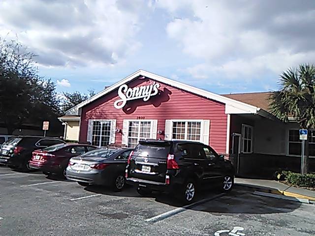Sonnys BBQ | restaurant | 2900 Cheney Hwy, Titusville, FL 32780, USA | 3213852665 OR +1 321-385-2665