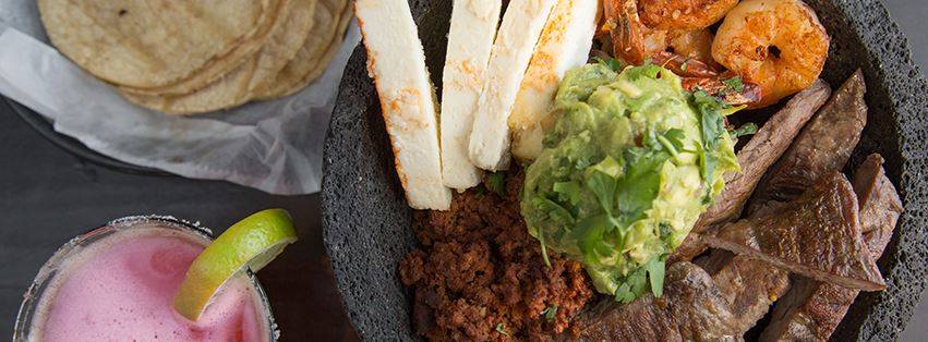 Blue Iguana Mexican Cantina | restaurant | 201 N Cody Rd, Le Claire, IA 52753, USA | 5637291015 OR +1 563-729-1015