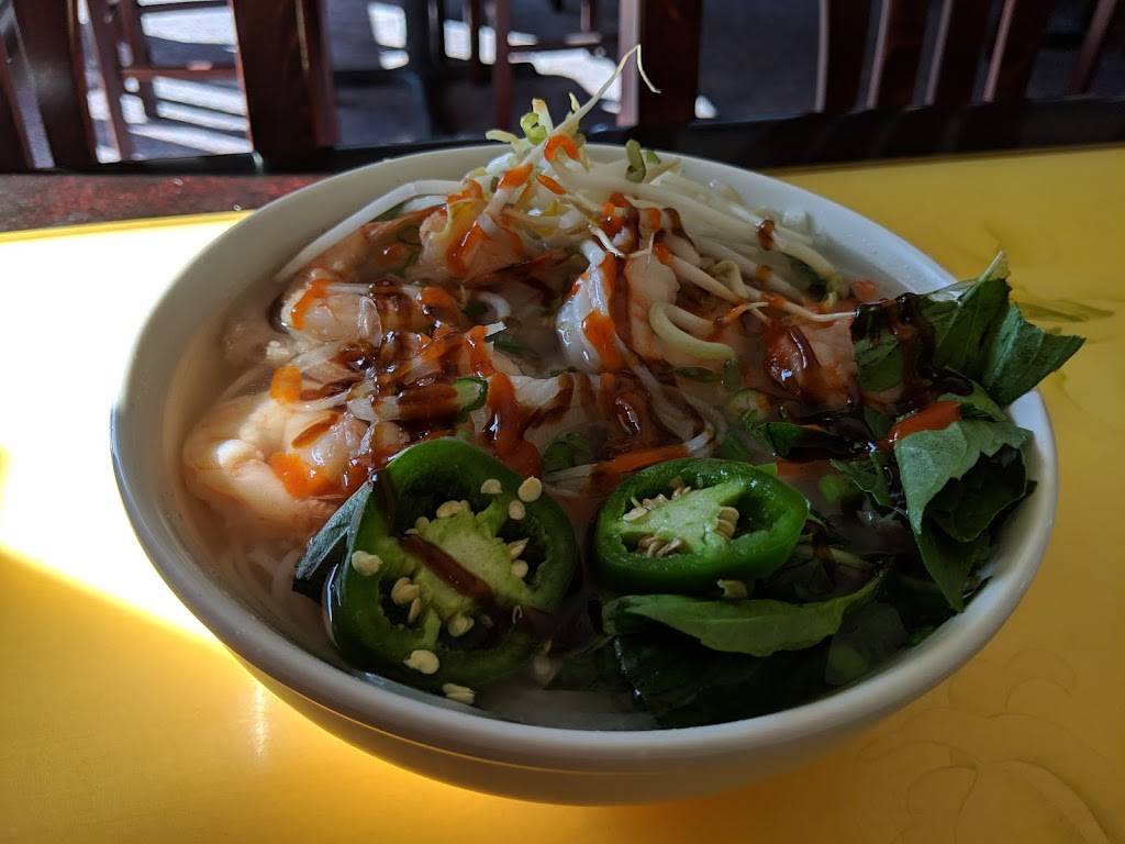 Pho House | restaurant | 12225 Voyager Pkwy #16, Colorado Springs, CO 80921, USA | 7194810855 OR +1 719-481-0855
