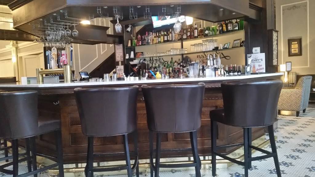 Luciles Steaks & Spirits in The Continental Hotel | restaurant | 217 N 13th St, Centerville, IA 52544, USA | 6414371025 OR +1 641-437-1025