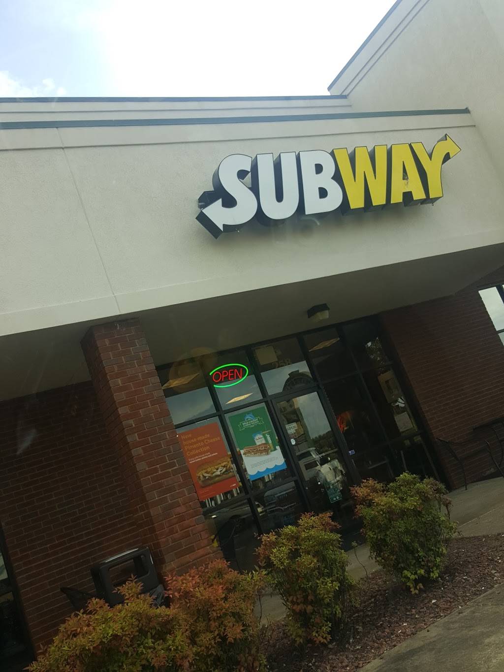 Subway Restaurants | restaurant | 258 Interstate Commercial Park, Prattville, AL 36066, USA | 3343584950 OR +1 334-358-4950