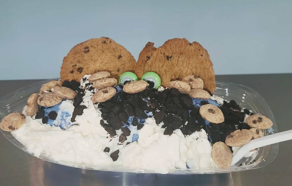 Gourmet Italian Delights | bakery | Entrance around back on waterside, 29 W Front St, Keyport, NJ 07735, USA | 7328470377 OR +1 732-847-0377