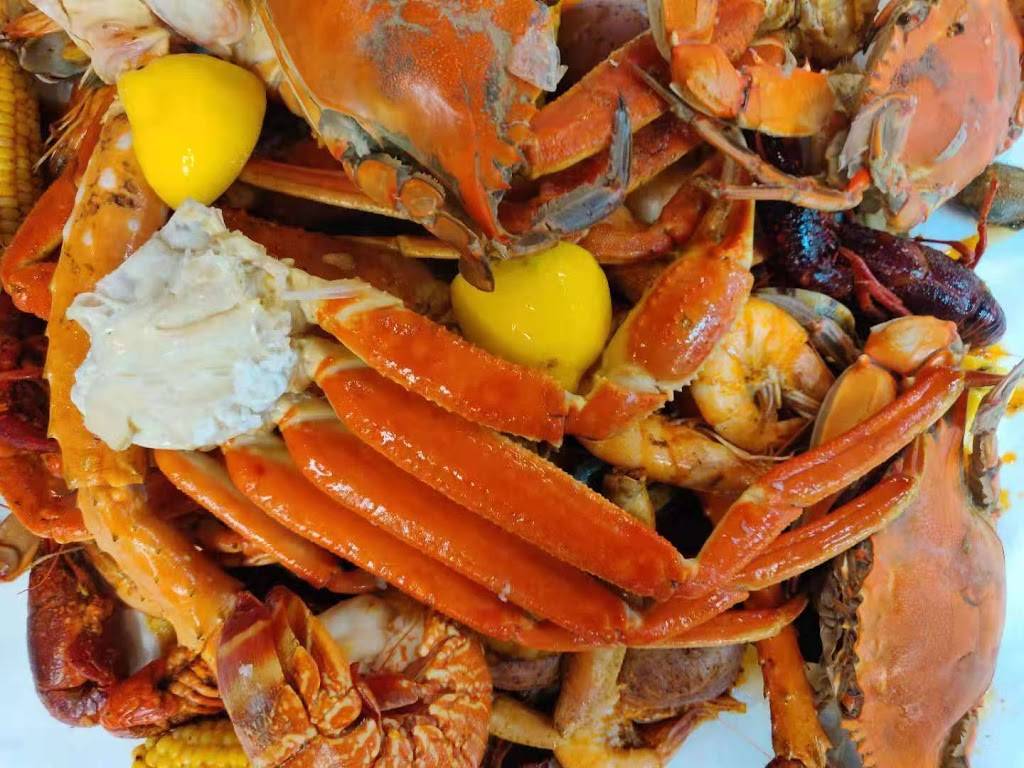 Crafty Crab | restaurant | 1847 Street Rd, Bensalem, PA 19020, USA | 2678552722 OR +1 267-855-2722