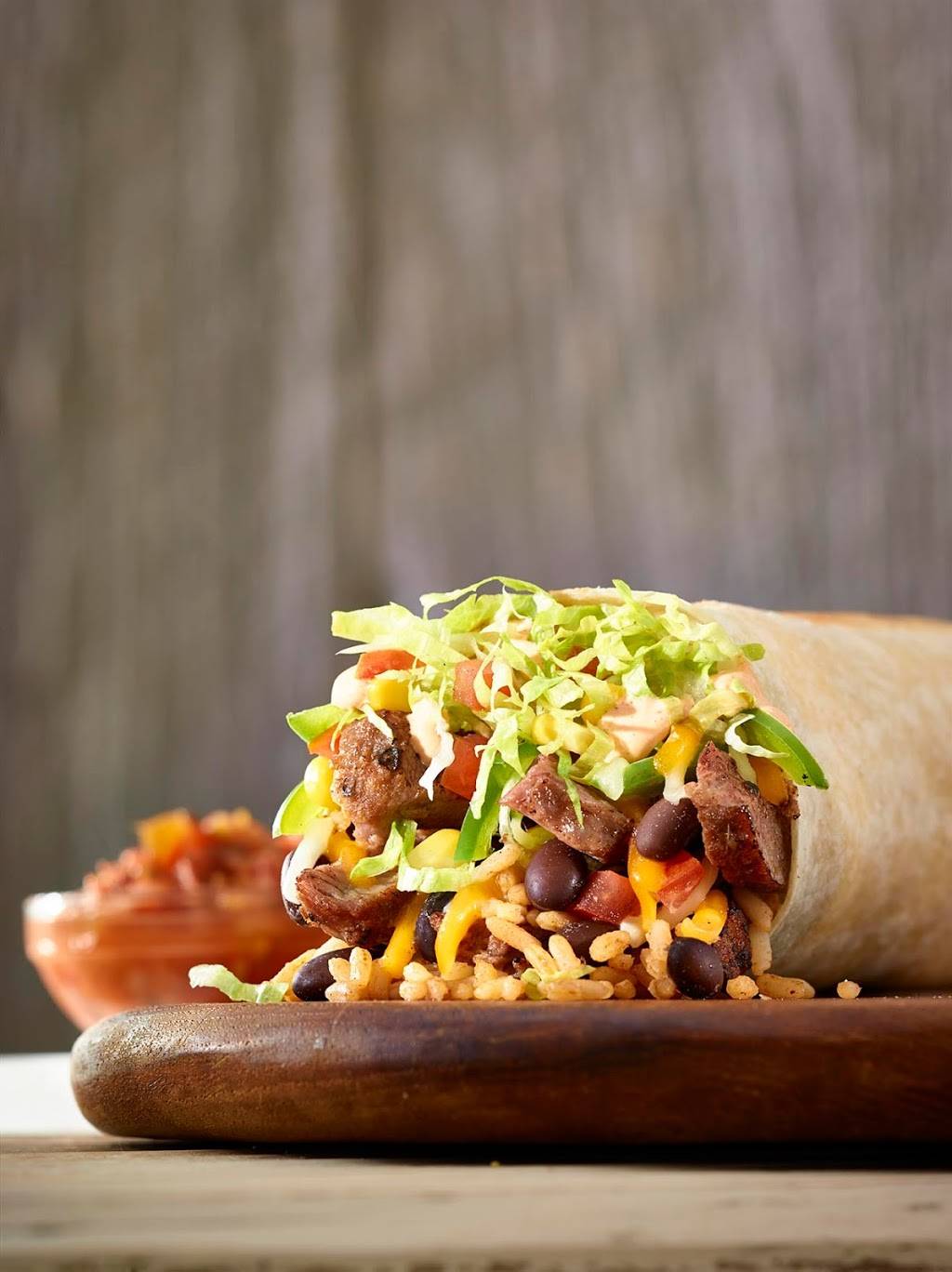 barBURRITO | restaurant | 280 W Hunt Club Rd, Nepean, ON K2E 1A5, Canada | 6132258777 OR +1 613-225-8777
