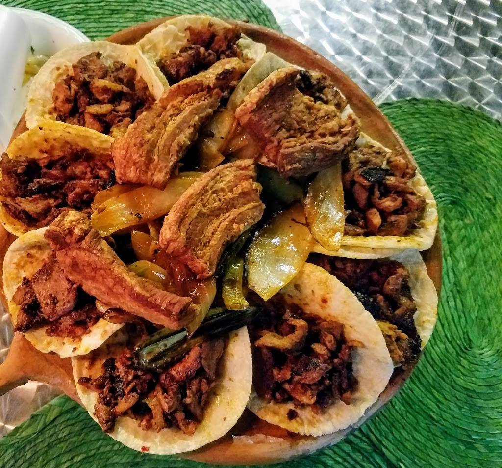 Cheles Tacos Grill | restaurant | 521 S A St, Madera, CA 93638, USA | 5593954169 OR +1 559-395-4169