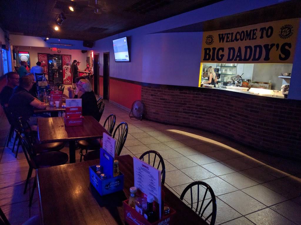 Big Daddys Edwardsville | restaurant | 132 N Main St, Edwardsville, IL 62025, USA | 6186569706 OR +1 618-656-9706
