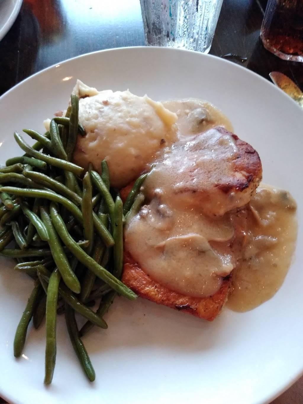 Table 34 | restaurant | 8276 Co Rd 34, Dadeville, AL 36853, USA | 2563071466 OR +1 256-307-1466