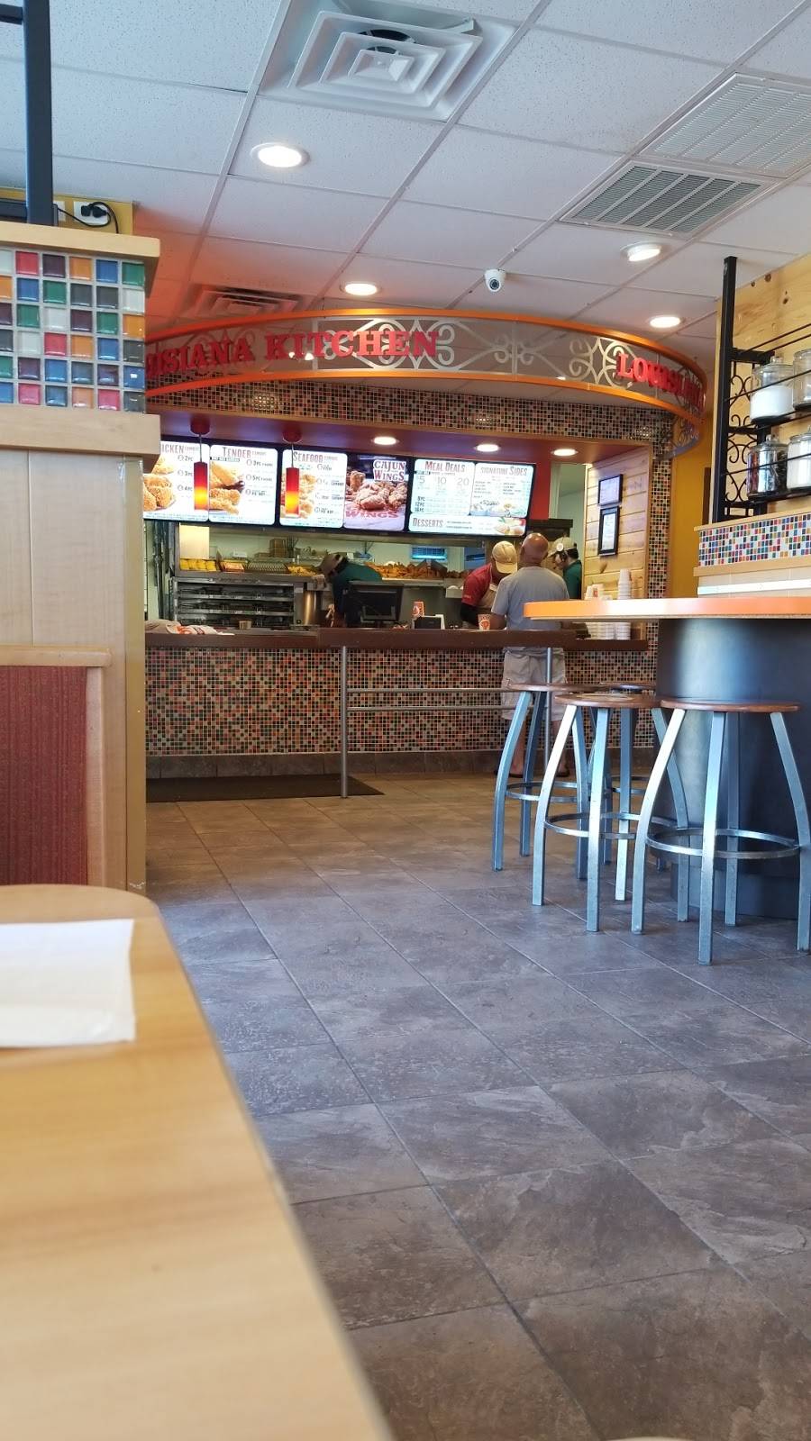 Popeyes Louisiana Kitchen | restaurant | 6829 S Padre Island Dr, Corpus Christi, TX 78412, USA | 3619930331 OR +1 361-993-0331