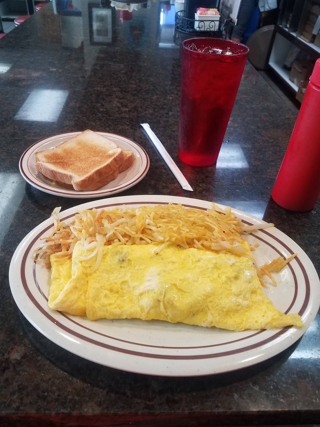 Hilltop Coney Diner | restaurant | 3783 S Van Dyke Rd, Marlette, MI 48453, USA | 9896357870 OR +1 989-635-7870
