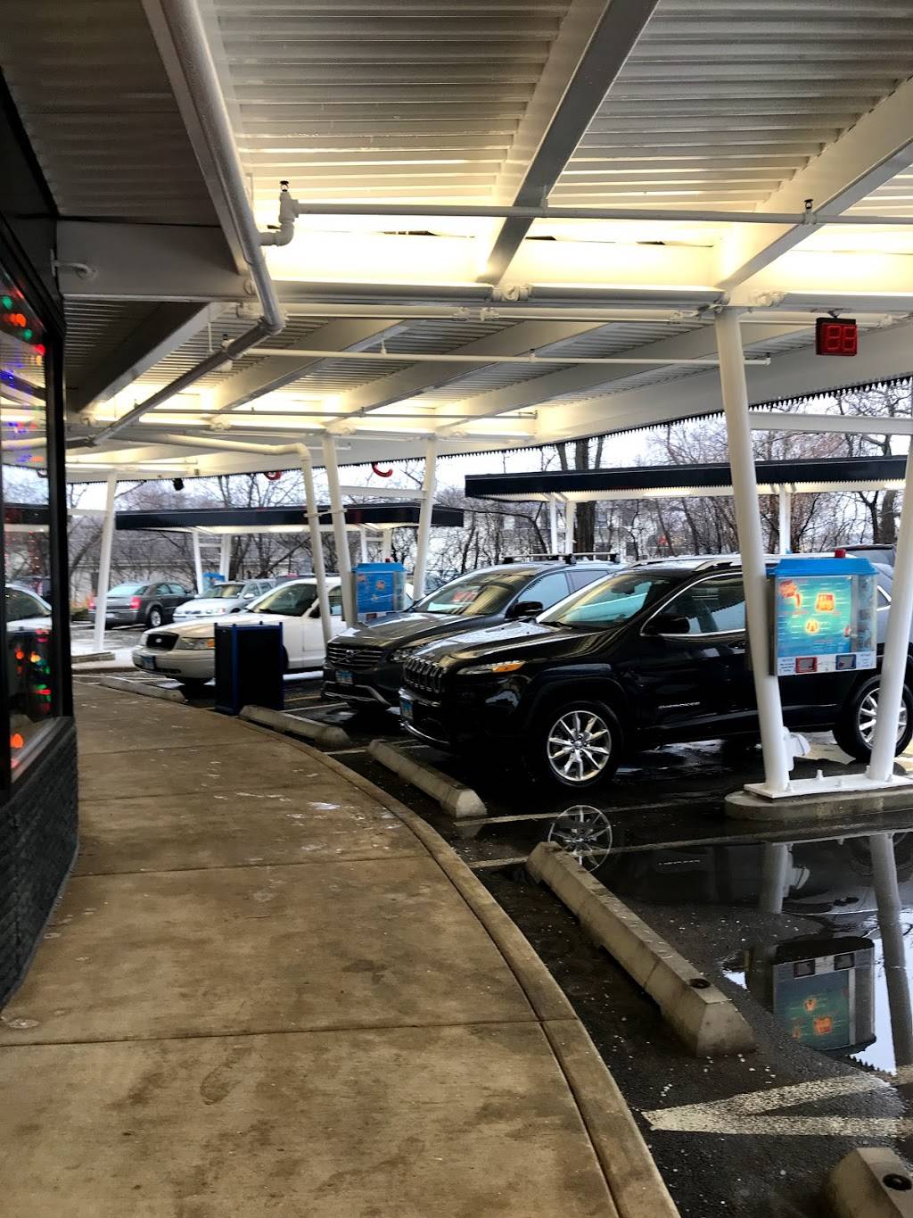 Superdawg Drive-In | restaurant | 333 S Milwaukee Ave, Wheeling, IL 60090, USA | 8474591900 OR +1 847-459-1900