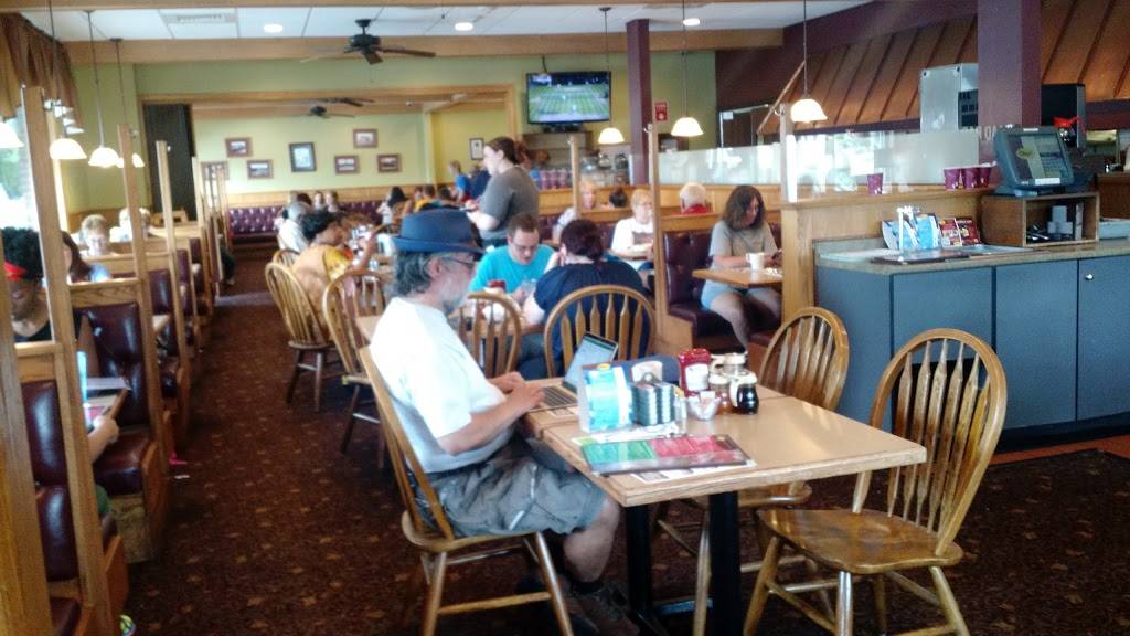 Chips Family Restaurant | restaurant | 321 Boston Post Rd, Orange, CT 06477, USA | 2037955065 OR +1 203-795-5065