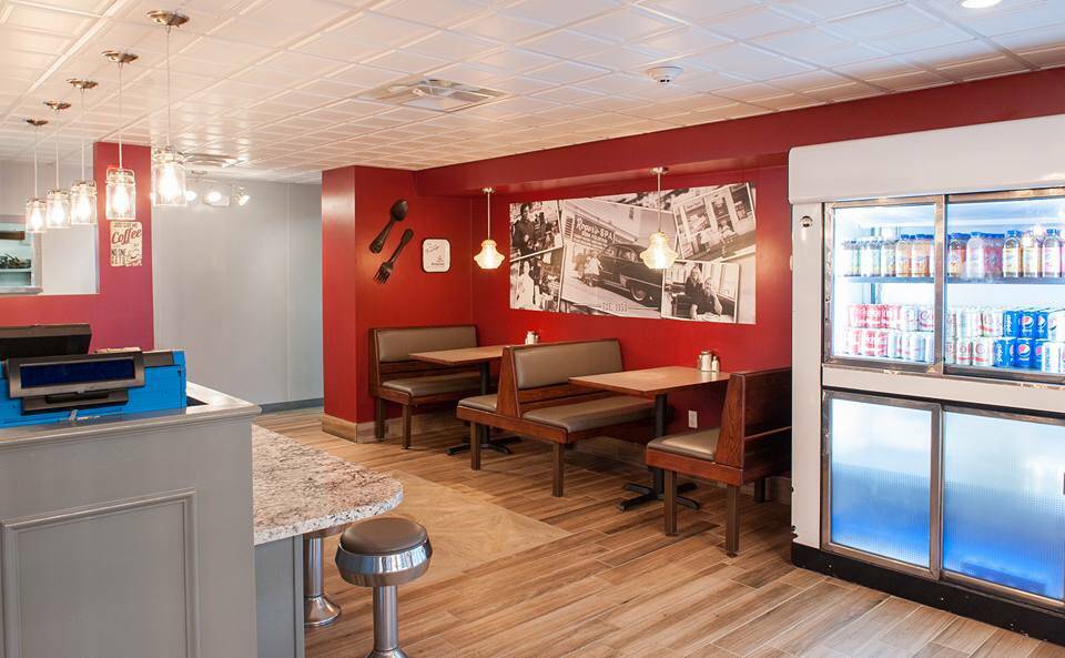 Rogers Family Restaurant | restaurant | 1229 Wilbur Ave, Somerset, MA 02725, USA | 5086780201 OR +1 508-678-0201