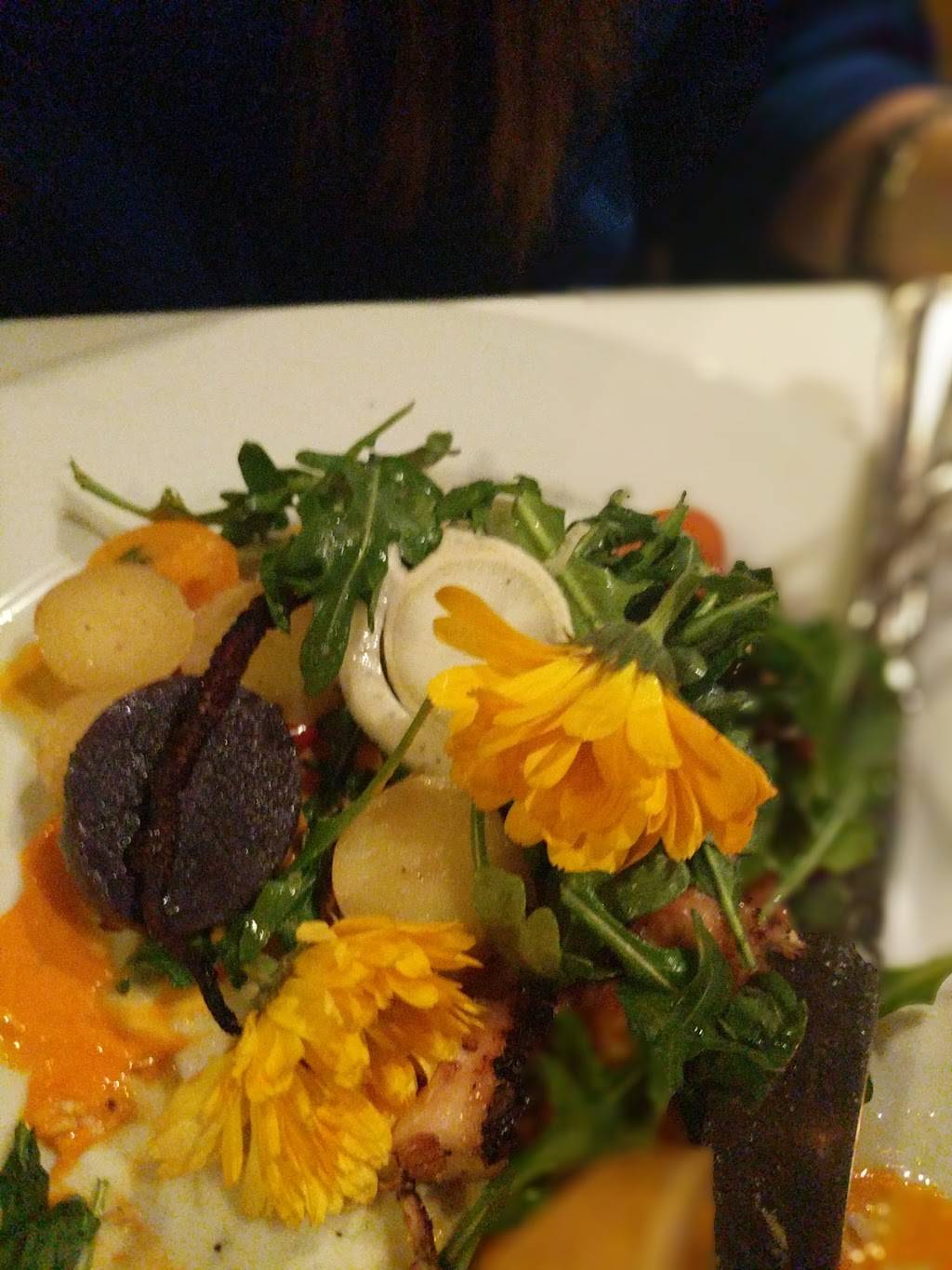 The Villa Restaurant of Woodland Hills | restaurant | 22160 Ventura Blvd, Woodland Hills, CA 91364, USA | 8187041185 OR +1 818-704-1185