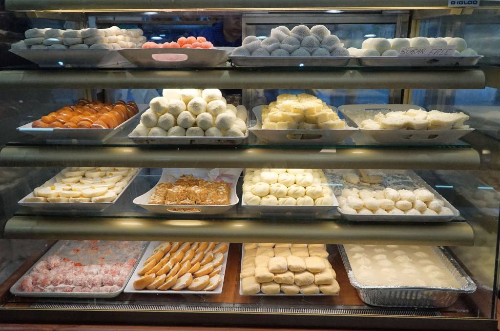 Premium Sweets | restaurant | 2104 Starling Ave, Bronx, NY 10462, USA | 7182399500 OR +1 718-239-9500