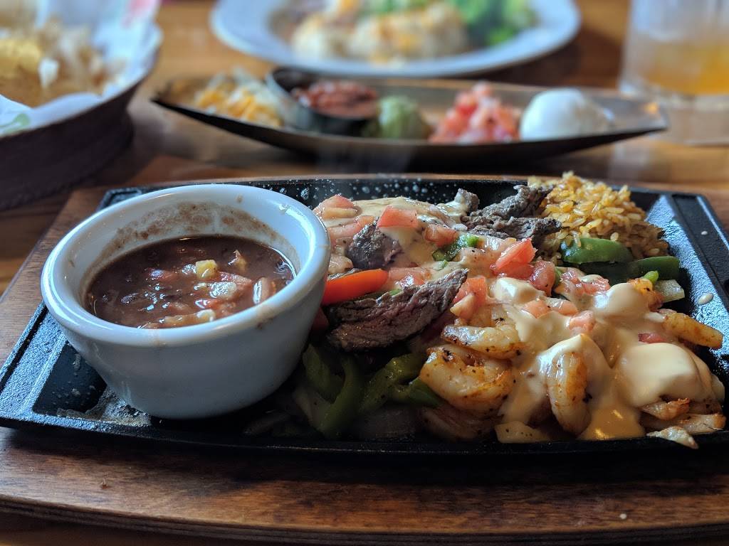 Chilis Grill & Bar | restaurant | 1150 Branson Hills Pkwy, Branson, MO 65616, USA | 4172390992 OR +1 417-239-0992