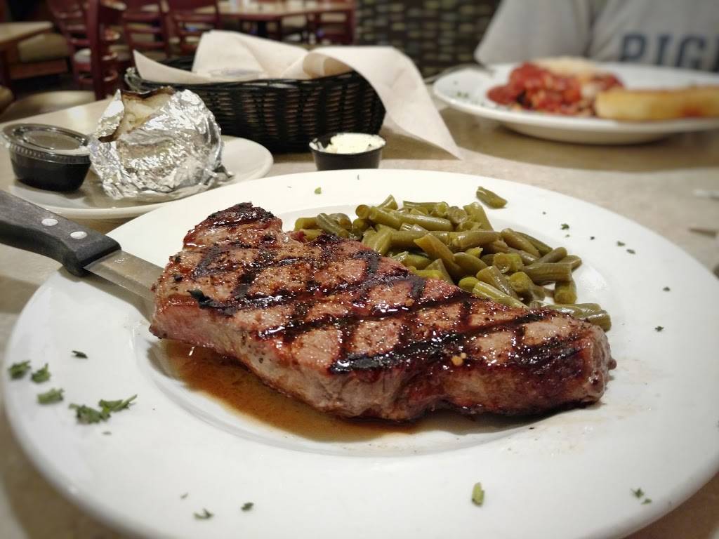 Richs Deluxe Restaurant | restaurant | 21 W North St, Danville, IL 61832, USA | 2174316160 OR +1 217-431-6160