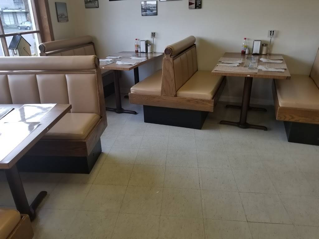 Our Hometown Diner | restaurant | 107 Water St, Front Royal, VA 22630, USA | 5405519948 OR +1 540-551-9948