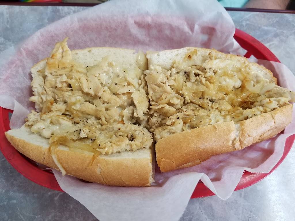 Philly Junction | restaurant | 4600 Summerlin Rd # C12, Fort Myers, FL 33919, USA | 2399366622 OR +1 239-936-6622