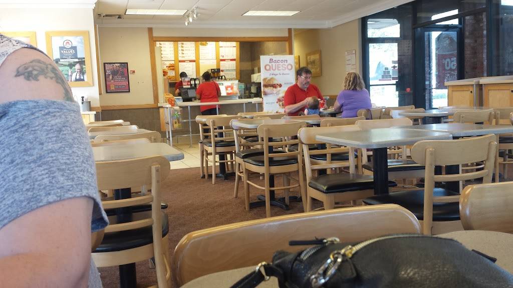 Wendys | restaurant | 5802 Monroe St, Sylvania, OH 43560, USA | 4198828300 OR +1 419-882-8300